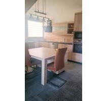 Helle 4 ZKB Oberwohnung + hochwertige Küche + Balkon + Stellplatz - Friesoythe