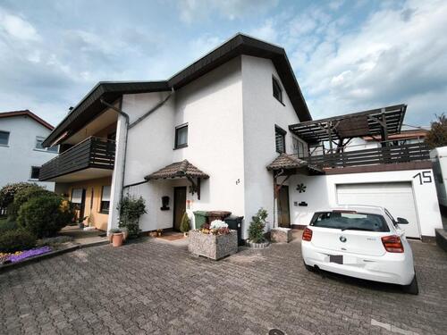 Foto - Freistehendes Einfamilienhaus mit Einliegerwohnung in Top-Lage