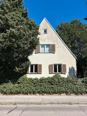 Foto - Freistehendes Einfamilienhaus 