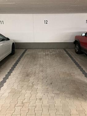 Foto - Ebenerdiger Tiefgaragenstellplatz in zentraler Lage in Erding