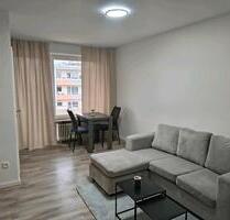 1-Ziemmer Wohnung renoviert mit Balkon (Bogenhausen) - München