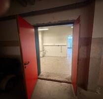 Lagerhalle Zentrale Lage - 190,00&nbsp;EUR Kaltmiete, ca.&nbsp; 50,00&nbsp;m&sup2; in Rostock (PLZ: 18055)