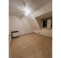 Helle 2-Zimmer-DG-Wohnung in Hannover-Ricklingen