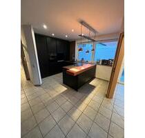 Großzügige Wohnung auf 2 Etagen für Paare, WG, Singles, Familien - Oberviechtach