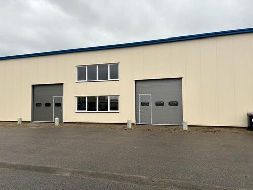 Foto - Neue Lagerhalle mit kleinen Büro zu vermieten