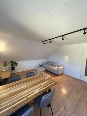 Foto - Teilmöblierte 3-Zimmer-Dachgeschosswohnung in Karlsruhe