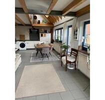 71m² hochwertige vollmöblierte Maisonette-Wohnung mit Einbauküche, Balkon, Kamin und Galerie - Mutterstadt