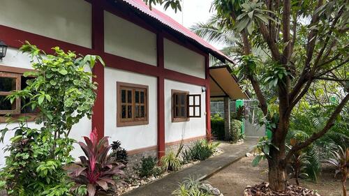 Foto - Strandhaus, Sibuyan- Philippinen am Meer mit Swimmingpool