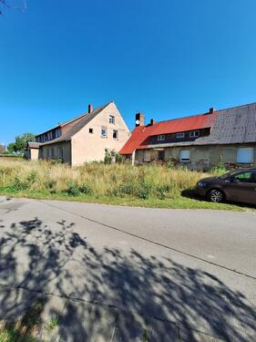 Foto - Großes Grundstück mit 2 san.-bedürftigen Häusern in Rubenow