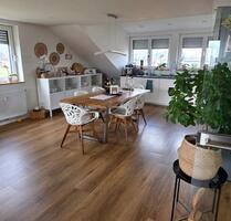 Exklusive 4-Zimmer-DG-Wohnung in 86836 Graben - Untermeitingen