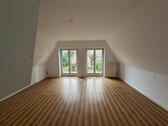 Foto - [befristet 24M] Helle Maisonette mit Balkon & ausgeb. Dachboden