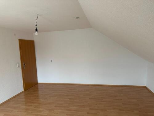 Foto - Ruhige 3-Zimmer-Wohnung mit Balkon im gepflegten 3-Familienhaus