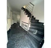 Einfamilienhaus in Entringen - 1.450,00&nbsp;EUR Kaltmiete, ca.&nbsp; 110,00&nbsp;m&sup2; in Ammerbuch (PLZ: 72119)