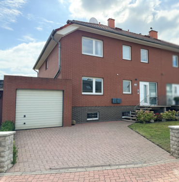 Foto - Charmante Mehrfamilien-Doppelhaushälfte mit Keller 