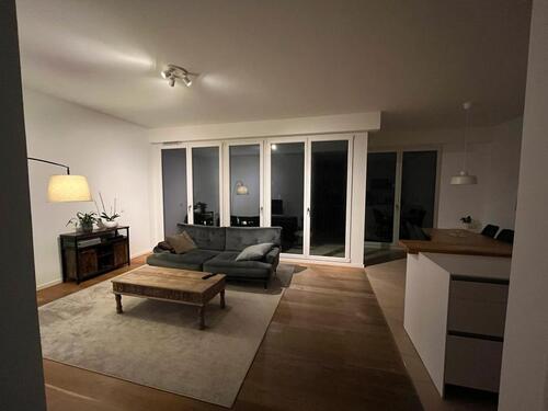 Foto - Luxuriöse 2er-WG zur Teilung mit jungem Berufstätigen