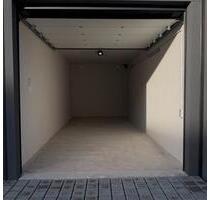 GroßgarageHalle (9x3,5x 3,5m), StromLicht, E-Tor, gesichert - Saarbrücken West