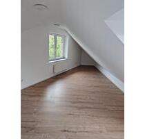 Kleine Dachgeschosswohnung, Singlewohnung Mehrhoog - Hamminkeln