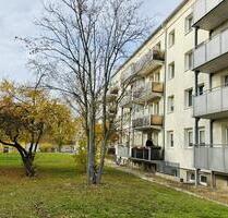 Viel Platz für die Familie! Geräumige 4-Zimmer-Wohnung mit EBK, Vollbad und Balkon - Merseburg