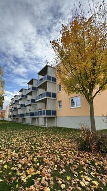 Foto - 3 Raum Wohnung mit großem Balkon