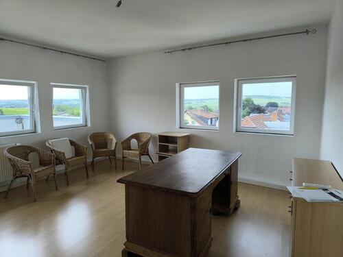Foto - Büro mit Blick auf die Weinberge