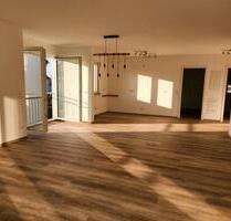 Helle 2 Zimmer Wohnung in zentraler Lage (Bäumenheim). Bj. 2022 - Asbach-Bäumenheim