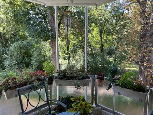 Foto - Renovierte, helle 2-Zimmer-Wohnung mit Balkon am Schloßpark