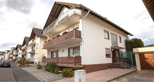 Foto - Gepflegte Drezimmerwohnung mit zwei Balkonen in zentraler Lage