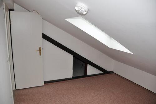 Foto - Dachgeschoßwohnung in Plattling zur Miete