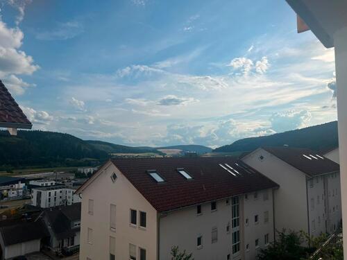Foto - Moderne 4-Zimmer-Wohnung mit Balkon und Garage (privat)