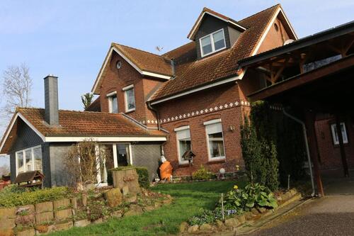 Foto - Geräumige 5-Zimmer-Wohnung in Wöhrden