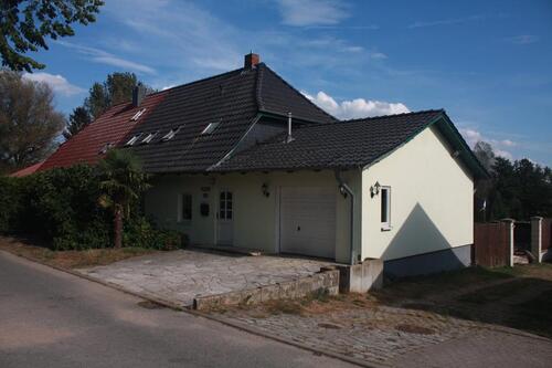 Foto - Idyllische Doppelhaushälfte in Ostseenähe