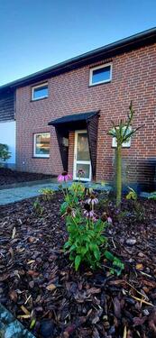 Foto - Komplett sanierte Haushälfte mit Gartenanteil