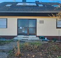 EFH mit 885 qm großem Grundstück in Schöneck Büdesheim