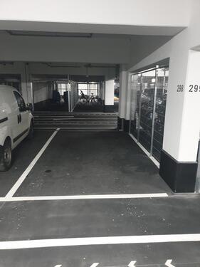 Foto - Tiefgaragenstellplatz - direkt an UBahnhaltestelle U3U6