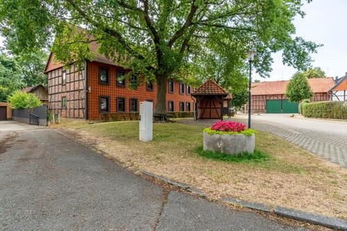 Foto - Mehrfamilienhaus mit Entwicklungspotenzial in ruhiger Lage