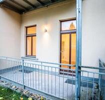 Plauen - Sanierte 2-Raum-Wohnung mit Balkon und Einbauküche