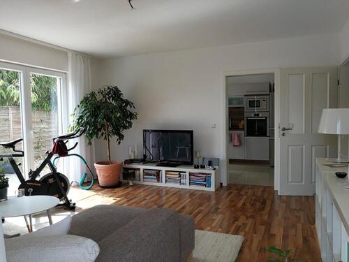 Foto - + Exklusive 3 ZKB Wohnung 77m² + großer Balkon + Garage + Carport