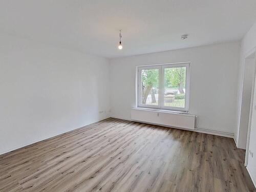Foto - Moderne 2-Zimmer-Erdgeschosswohnung mit Wannenbad