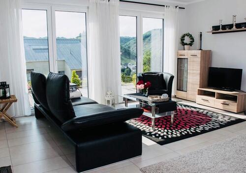 Foto - Neuwertige 3-Raum-Wohnung, Terrasse ,Einbauküche KoblenzDieblich