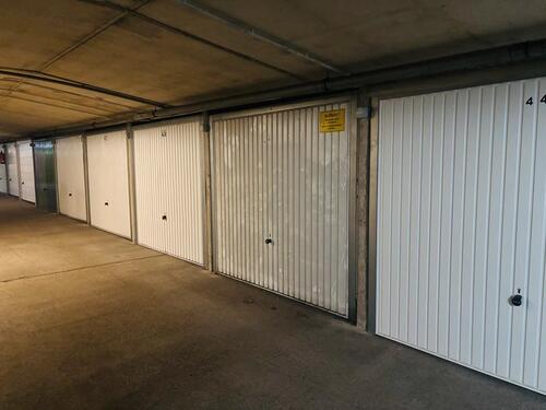 Foto - Garage zu vermieten – sicher, trocken & Strom