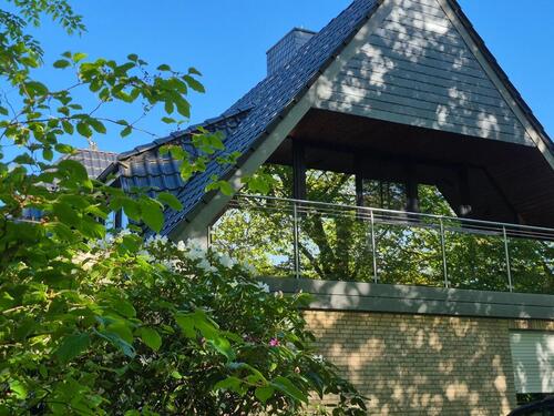 Foto - 3 Zimmer, Kü, Bad, Loggia, Balkon helle Oberwohnung im grünen