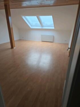 Foto - Dachgeschoss Wohnung - 800,00 EUR Kaltmiete,
