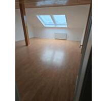 Große Wohnung Verl - 800,00 EUR Kaltmiete, in Verl (PLZ: 33415)