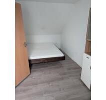 Mietwohnung Eschwege DG (42m²), 2 Zimmer + Bad und Küche, Möbel