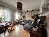 Foto - Zentrales Zimmer in Mädels-WG - 600,00&nbsp;EUR Kaltmiete, ca.&nbsp; 67,00&nbsp;m&sup2;