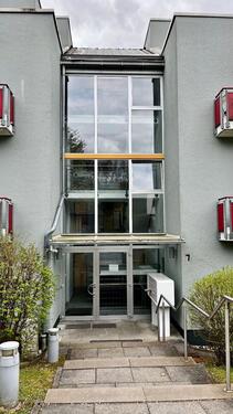 Foto - Renovierte 2 Zimmer-Wohnung Terrasse - KFZ Stellplatz 