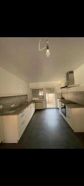 Foto - 3 12 Zimmer Wohnung - 1.020,00&nbsp;EUR Kaltmiete, ca.&nbsp; 102,00&nbsp;m&sup2;