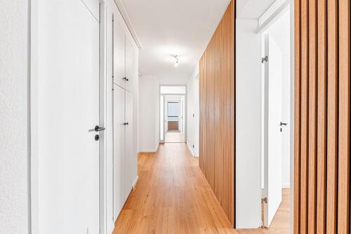 Foto - Helles Zimmer mit Balkon in 3er WG