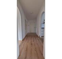 Helle 3 Zimmer Wohnung mit EBK und Balkon in Laufach