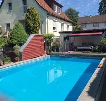 Haus mit Pool, Sauna, Traumgrundstück - 15min bis Marburg. PRIVAT - Münchhausen